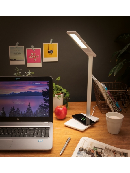 Lampada da scrivania a LED con ricarica wireless per i tuoi