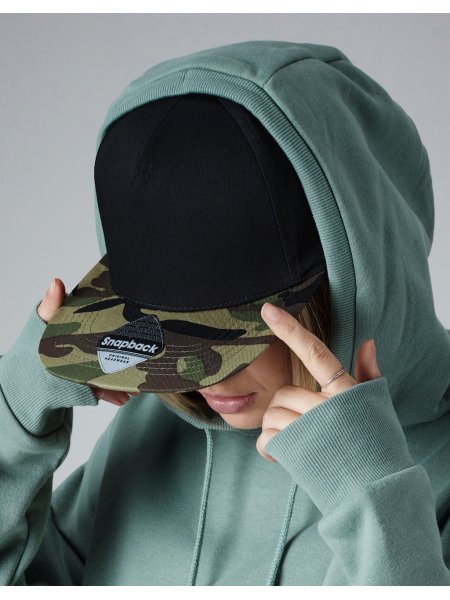 Cappellino rap e snapback personalizzabile Beechfield Camo Snapback